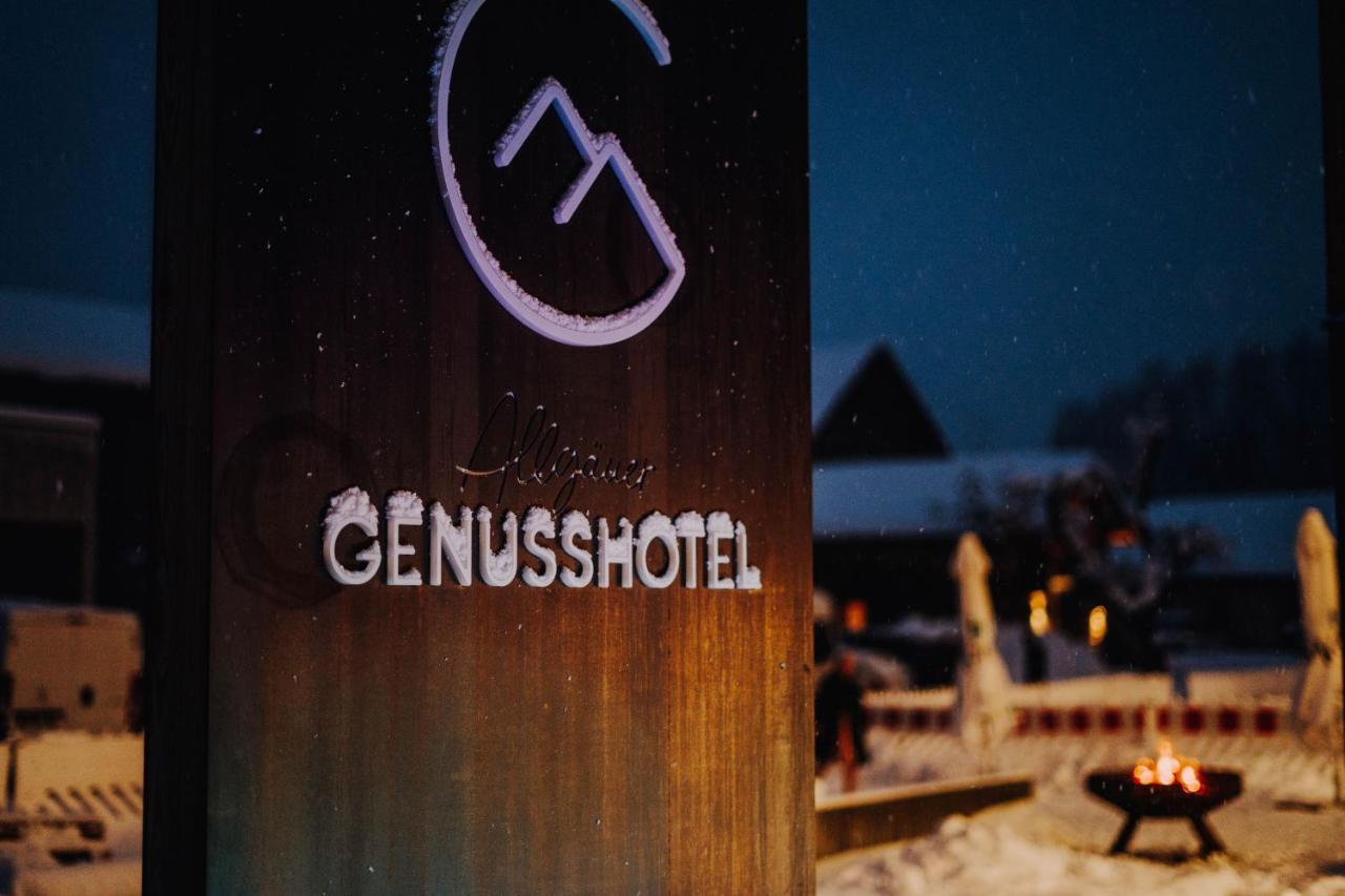 Allgaeuer Genusshotel Und Historischer Dorfgasthof Hirsch Leutkirch im Allgäu Dış mekan fotoğraf
